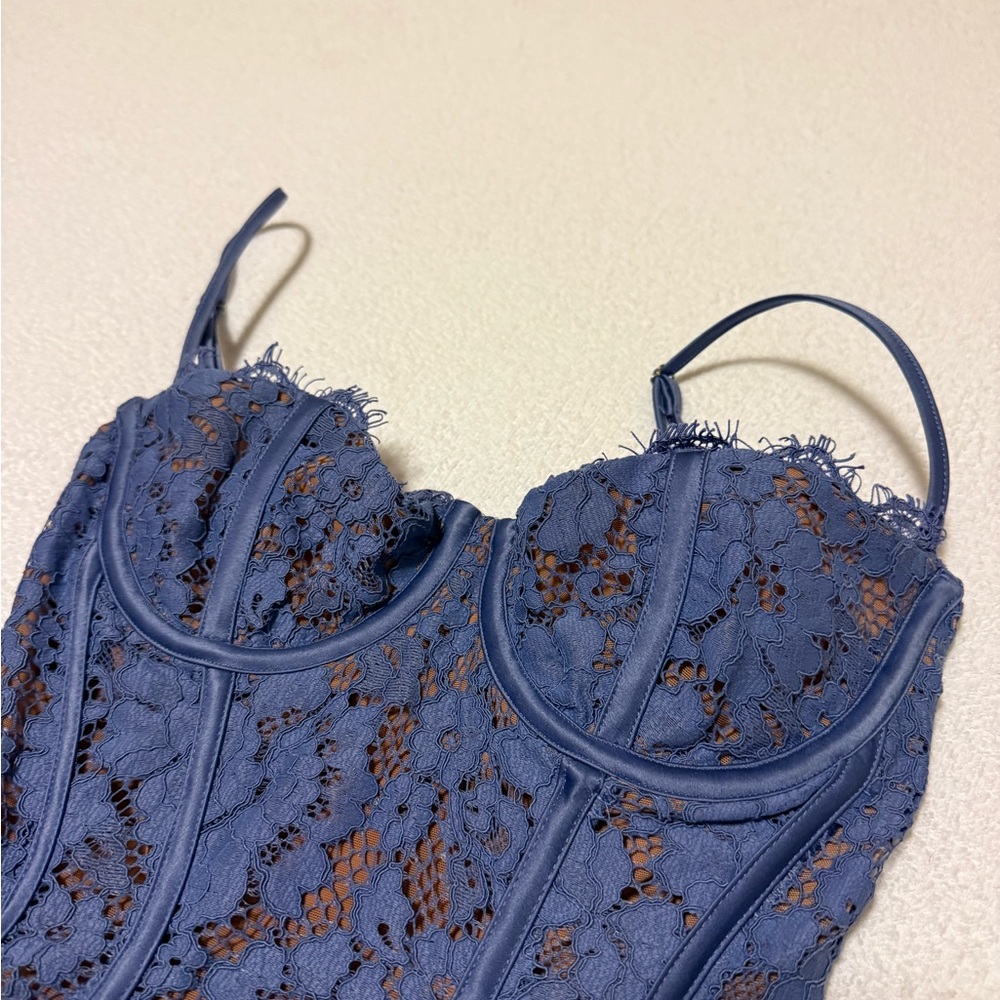 House of CB Lala Lavender Lace Mini Dress (XS) - Picture 12 of 13